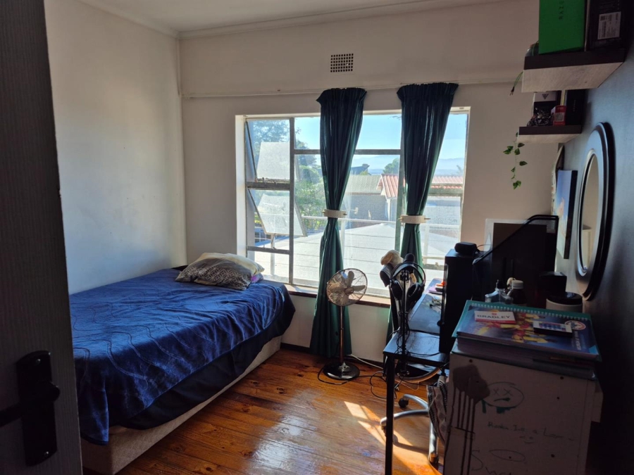 4 Bedroom Property for Sale in Mossel Bay Central Western Cape